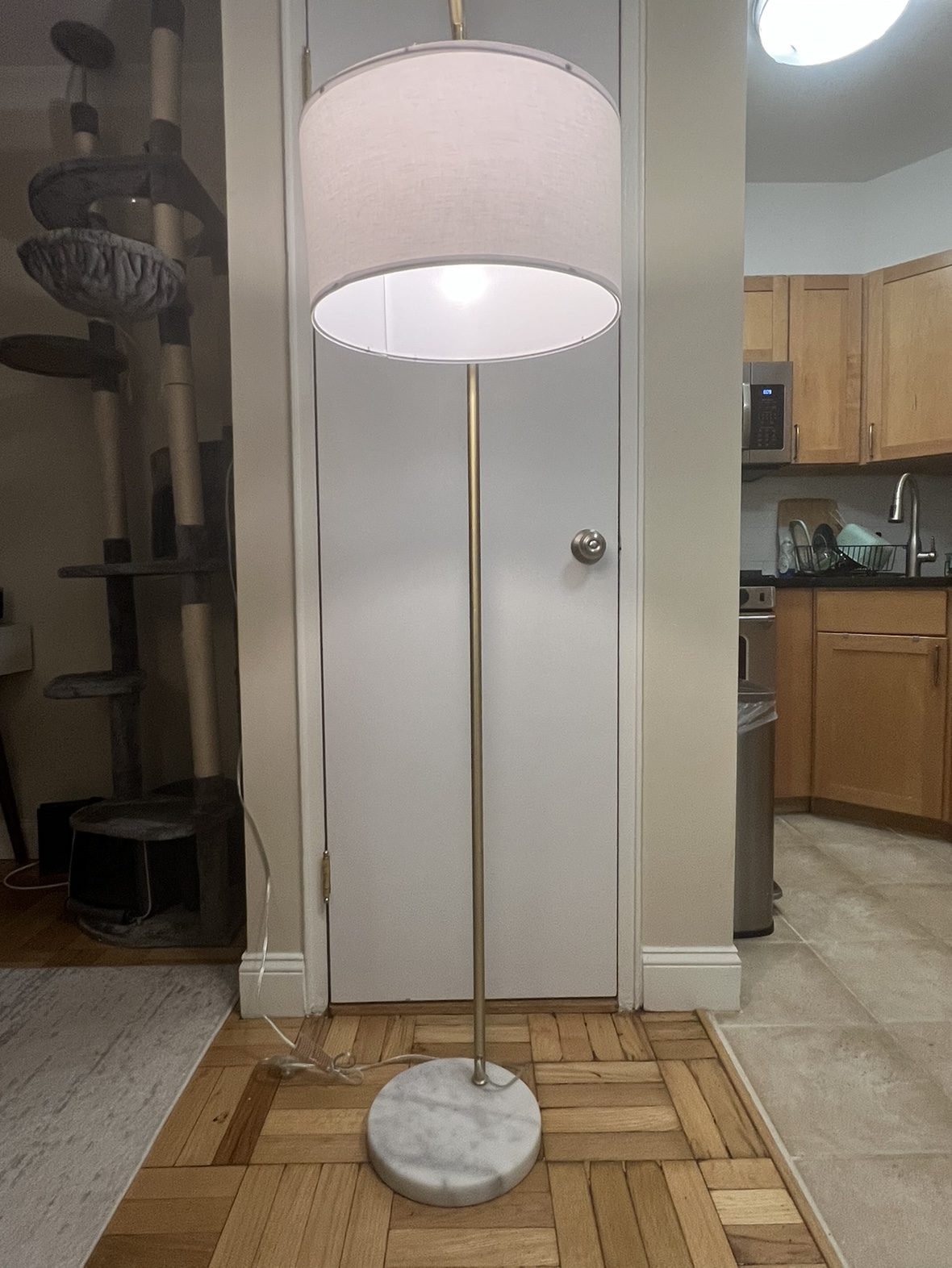Floor lamp