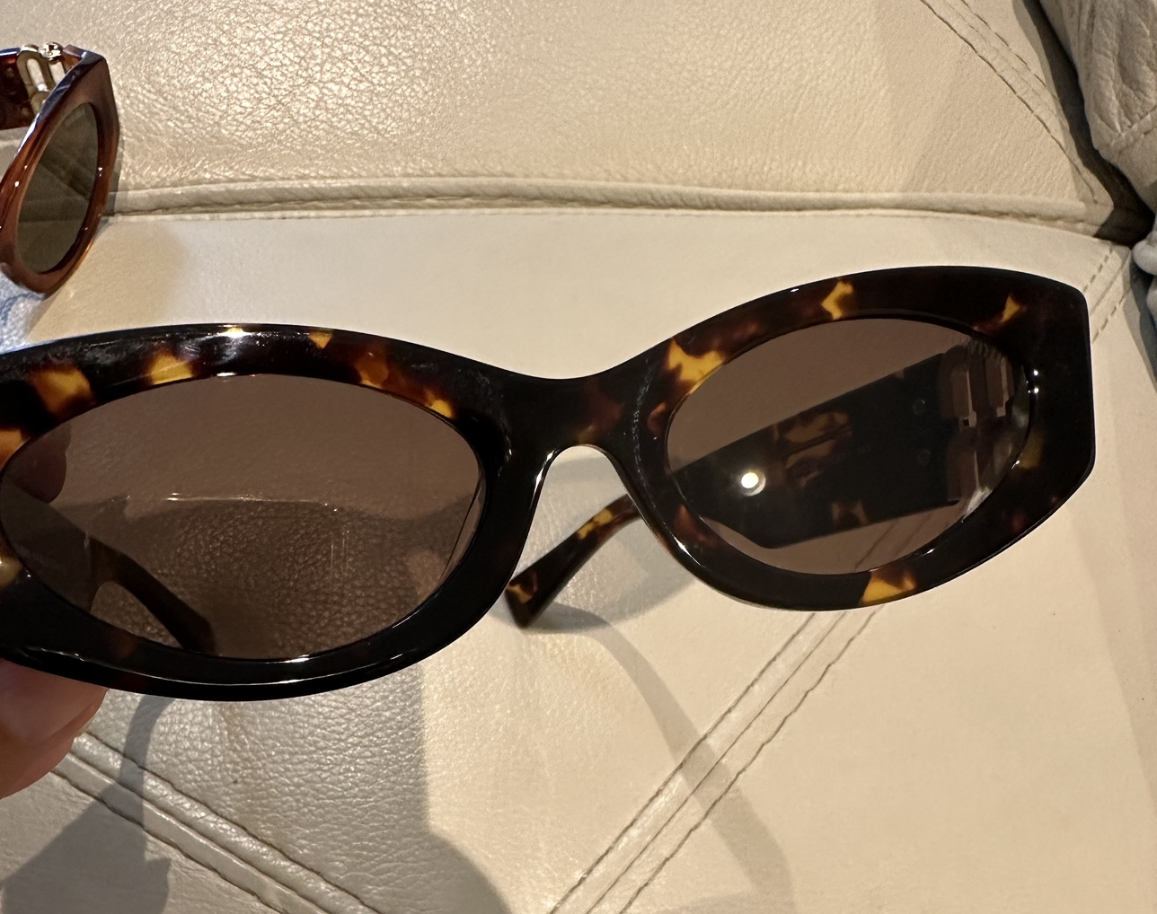 Sunglasses - photo 2