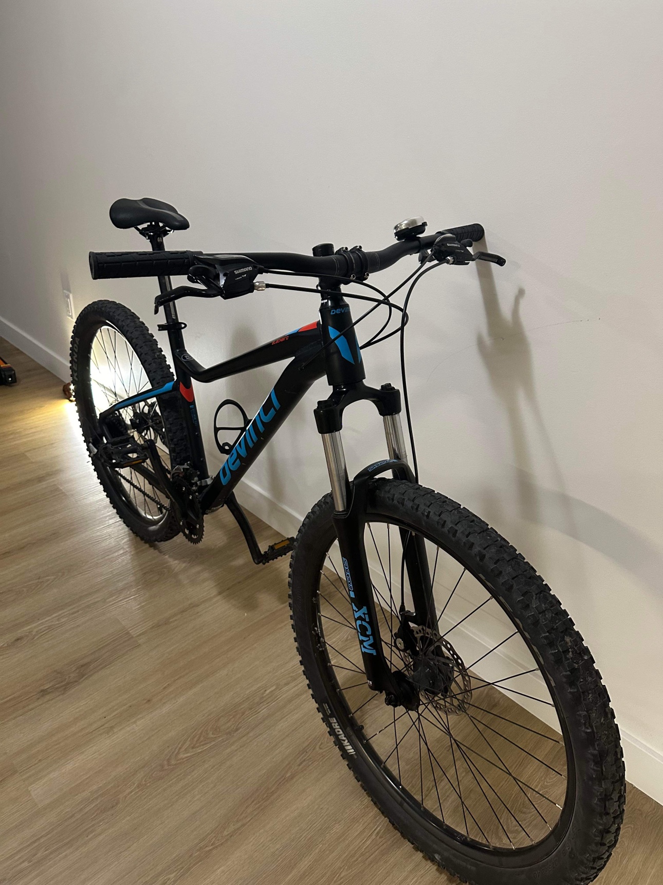 Davinci Blackbied Bike