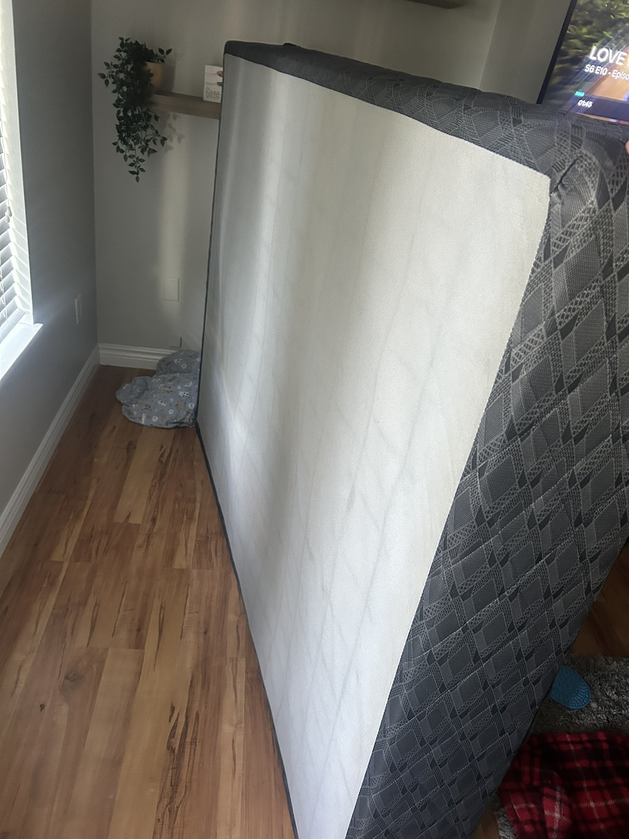 Queen box spring and metal fram