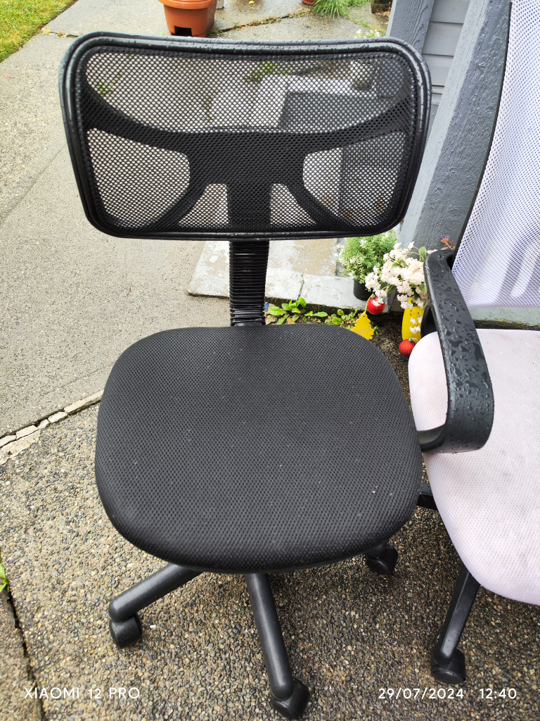 Office Chairs - 2 Pack - photo 2
