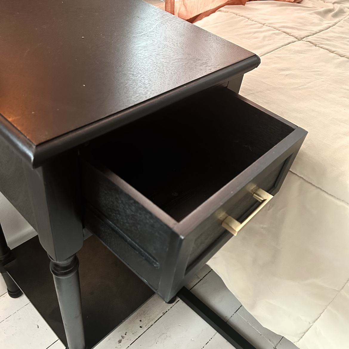 Black night stand - photo 2