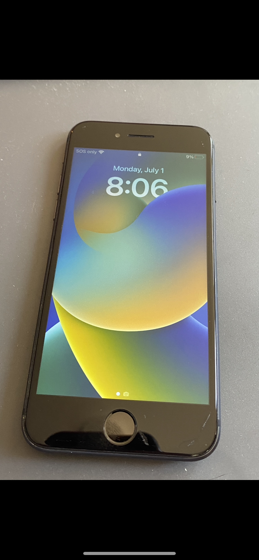 iPhone 8 (64gb) image indicator(3)