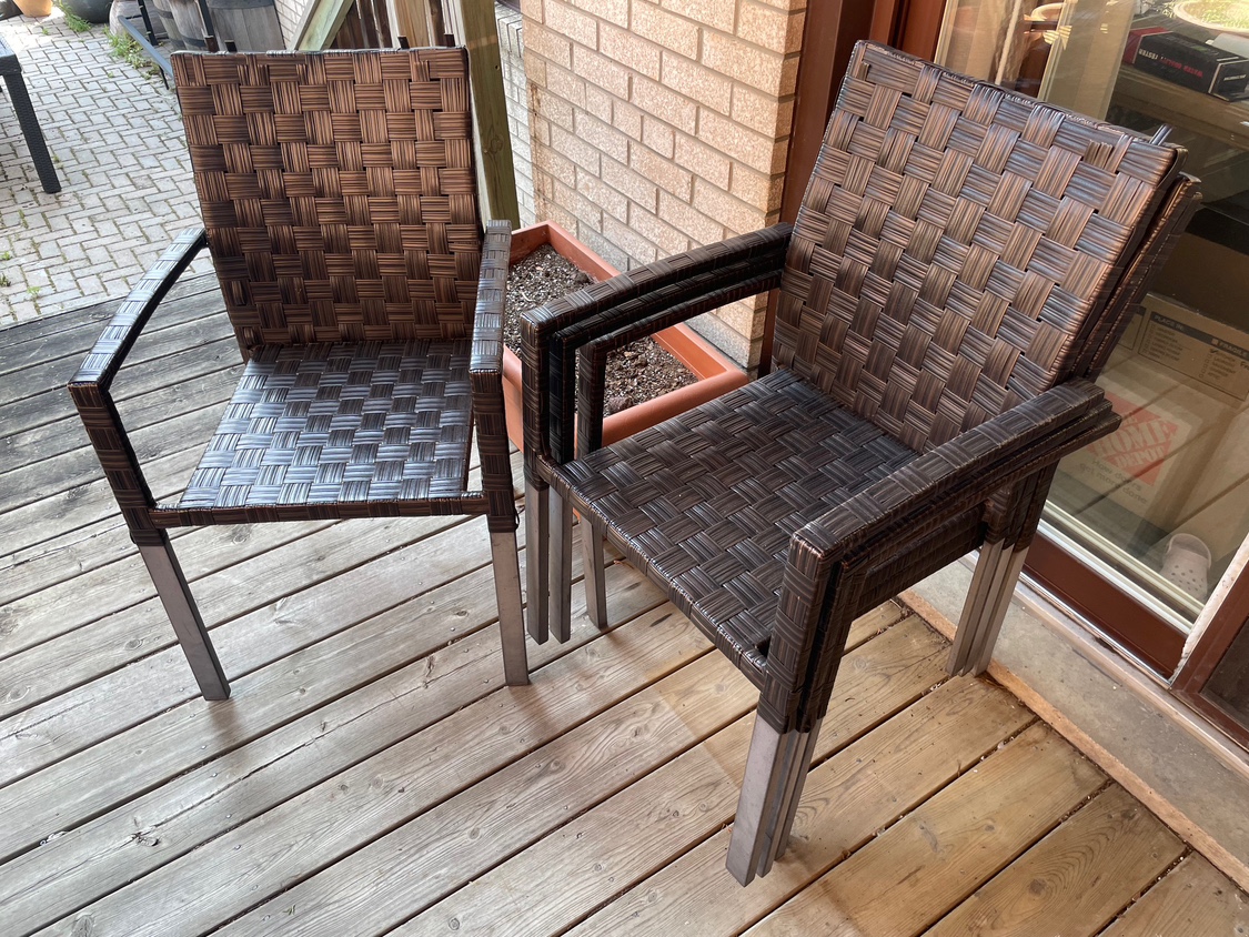 4 Outdoor Chairs - photo 2