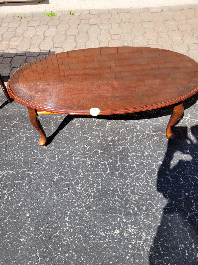 Wood coffee table and end tables - photo 2