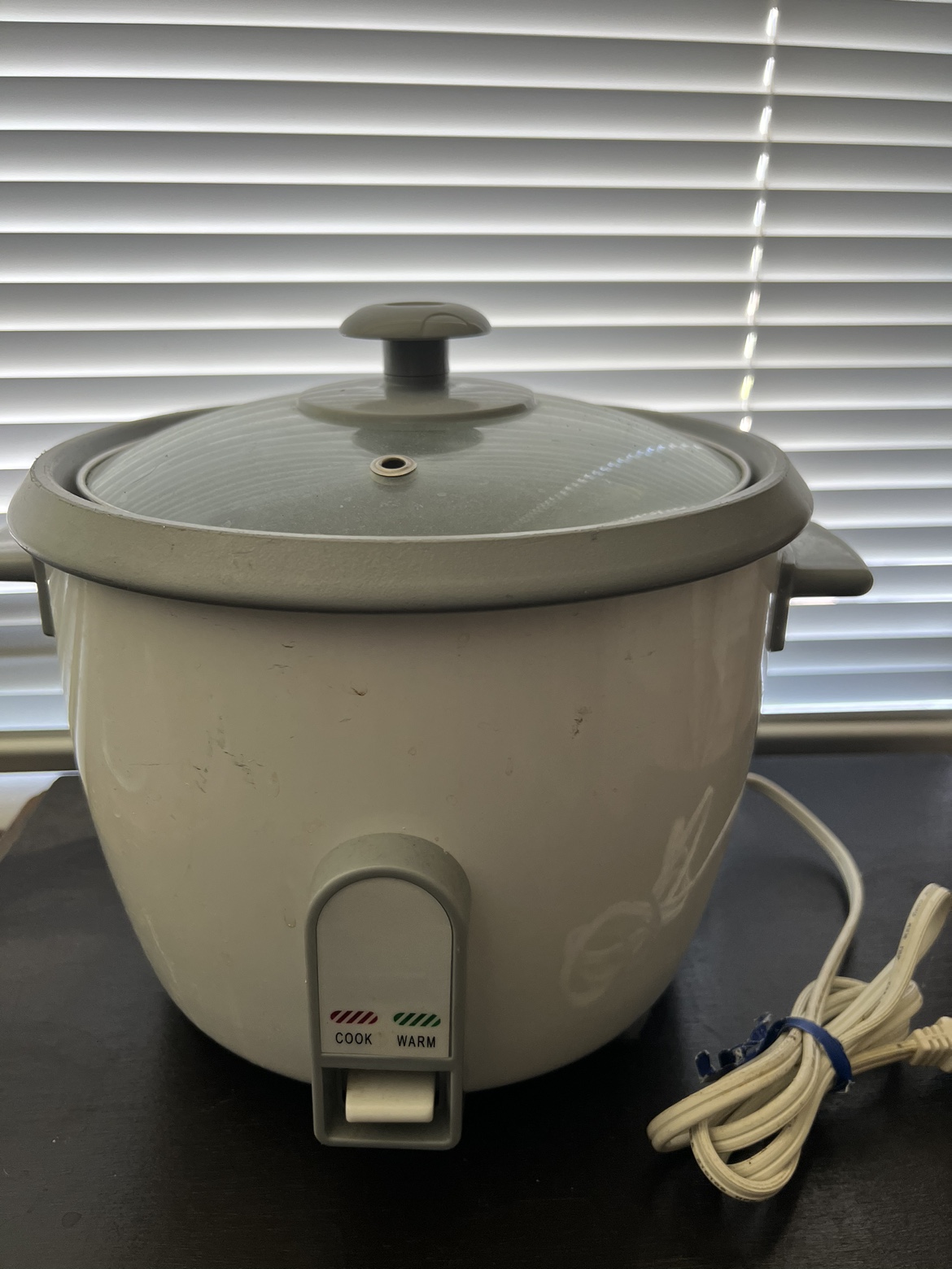 2 rice cookers for $20 FCFS image indicator(3)