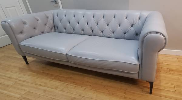 Leather Tufted Couch - photo 2