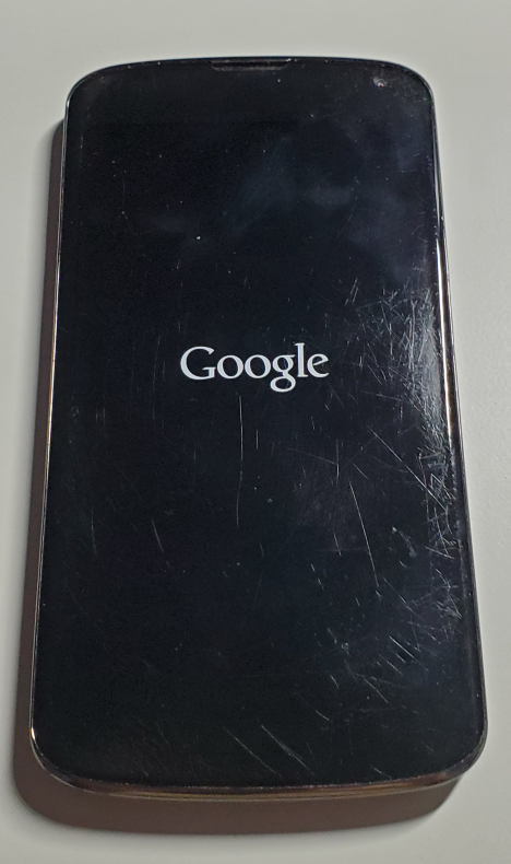 LG Google Nexus 4 - photo 5