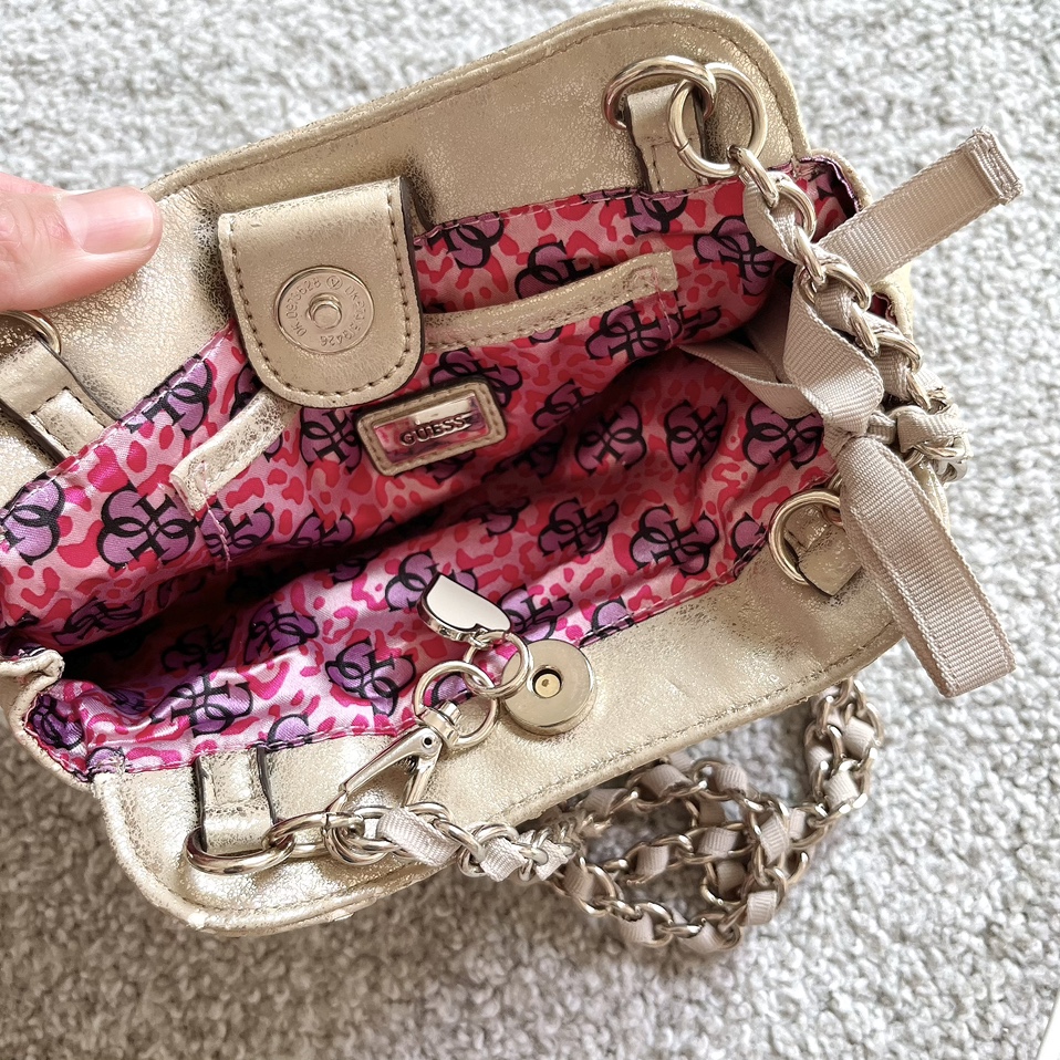 Guess gold mini shoulder bag ⚽️ image indicator(4)