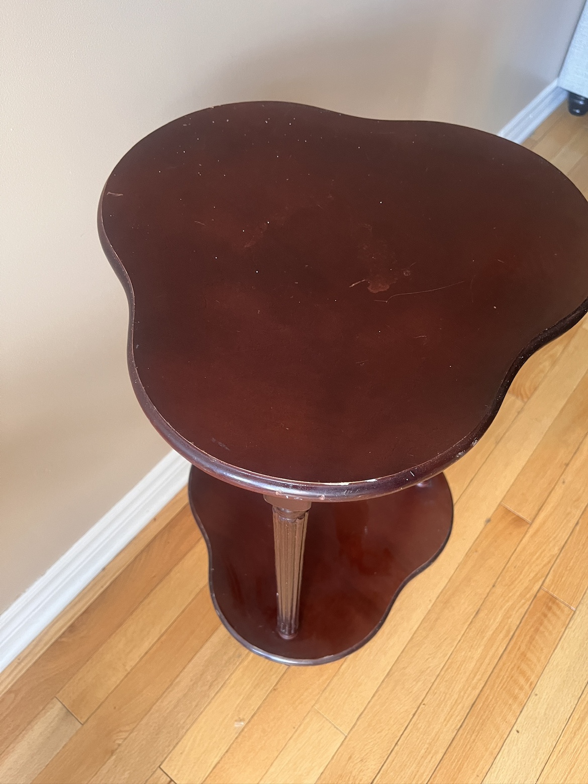 For Sale: High Red Wooden Table - Vintage - photo 4