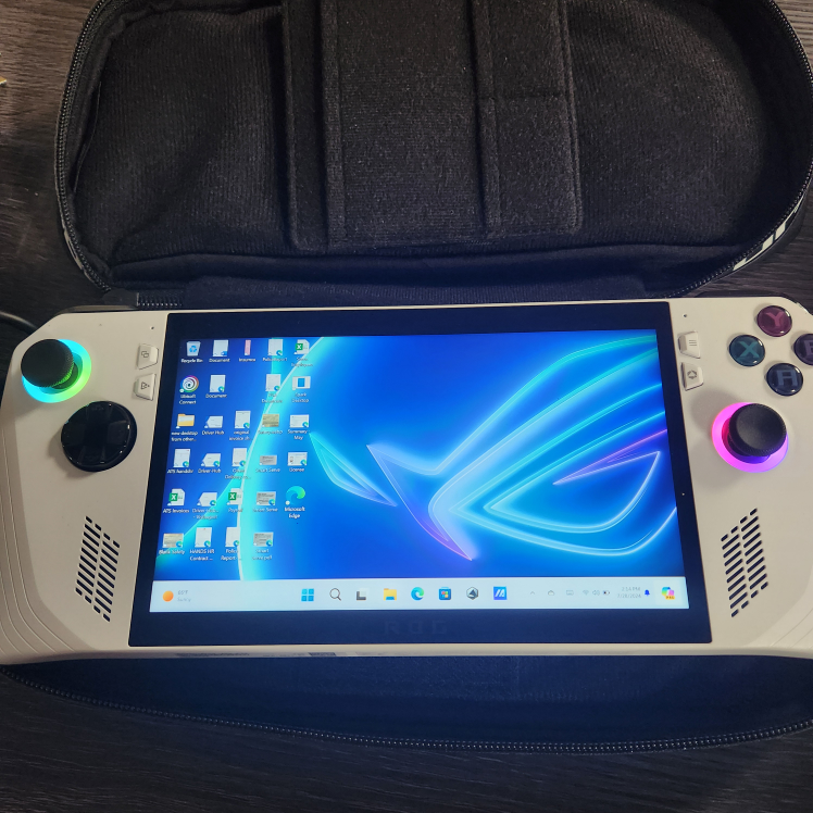 Asus ROG Ally Z1 Extreme w carry case