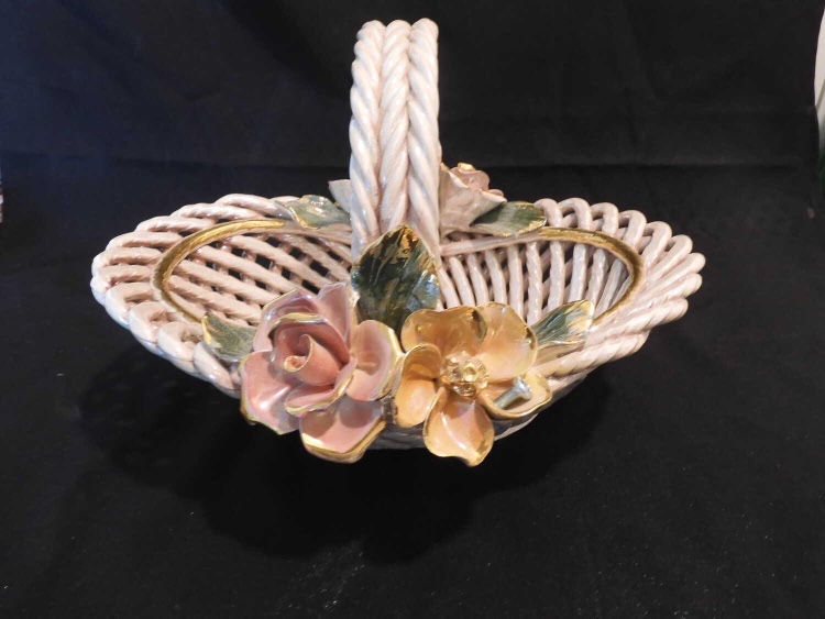 Porcelain Basket thumbnail