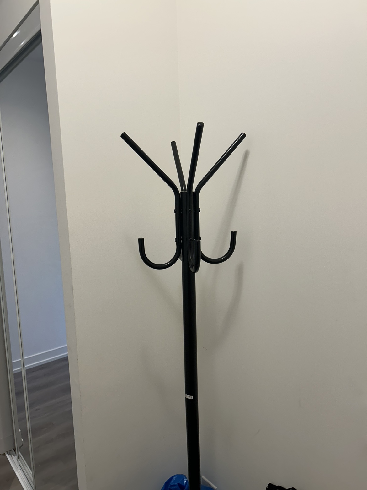 Coat Hanger - photo 2