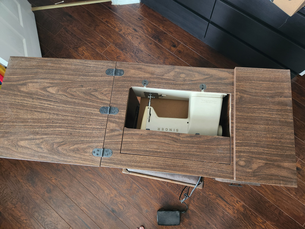 Table Top Sewing Machine - photo 2
