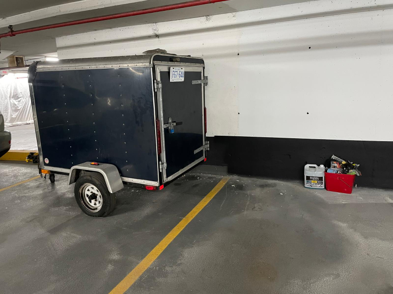 URGENT SALE - Enclosed Utility Trailer - photo 3