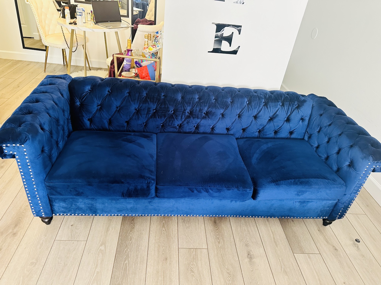 Blue velvet couch - photo 2