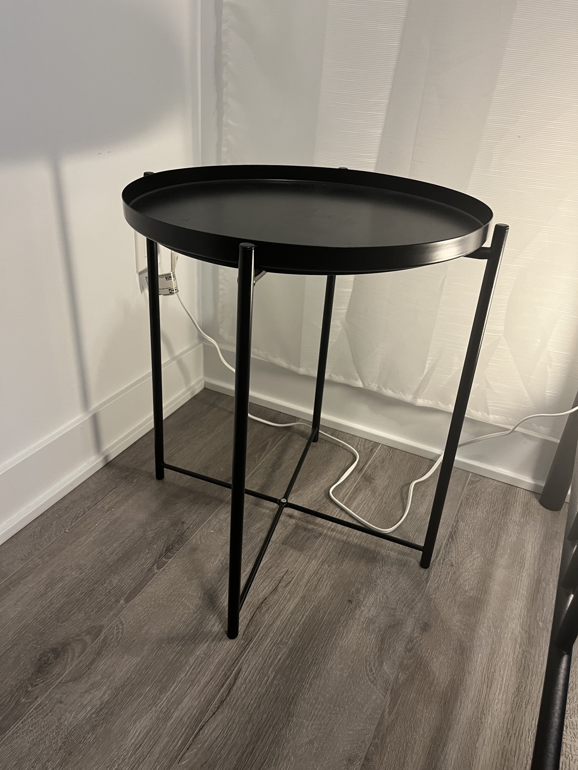 Tray top side table