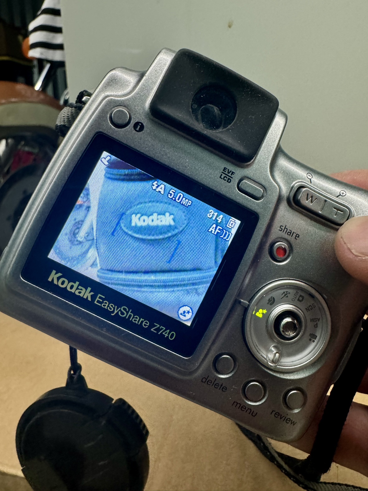 Kodak easyshare z740 - photo 2