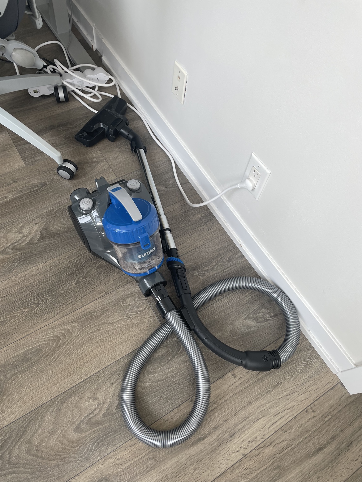 Rolling vacuum