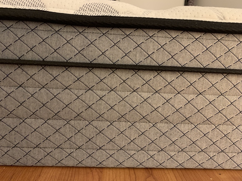 Queen Bed Mattress in Mint Condition - photo 2