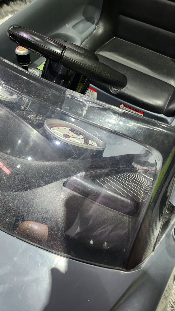 Kid Trax Ride-on Audi R8 GT Spyder Car image indicator(6)