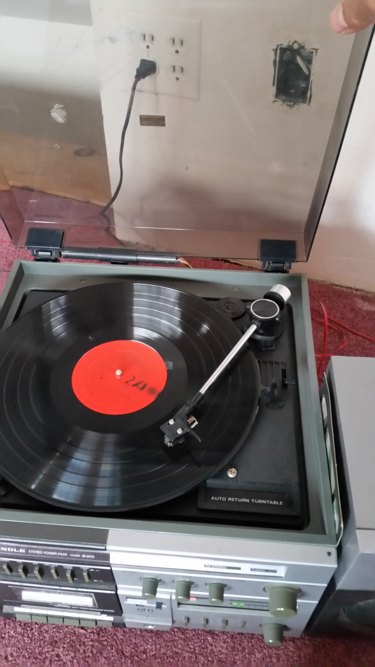 Candle, 70s Vintage Turntable, Radio and Cassette. image indicator(3)