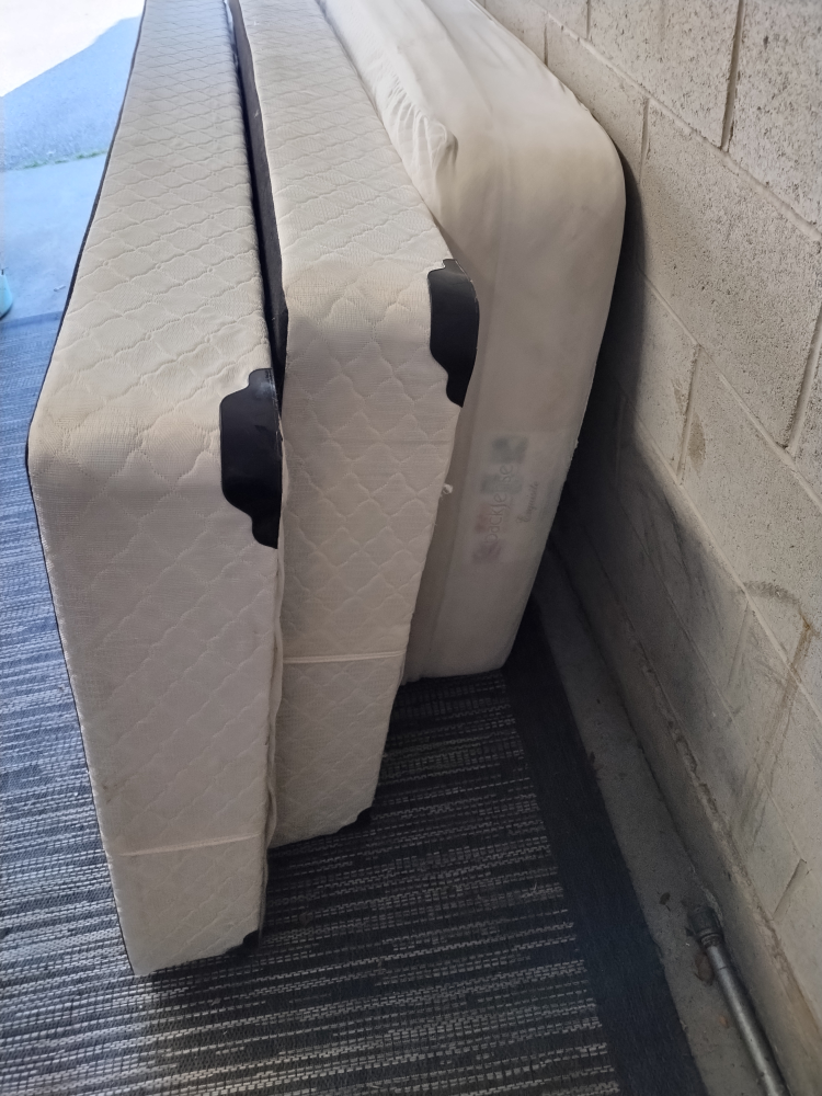 single mattress and 2 box spring - photo 2