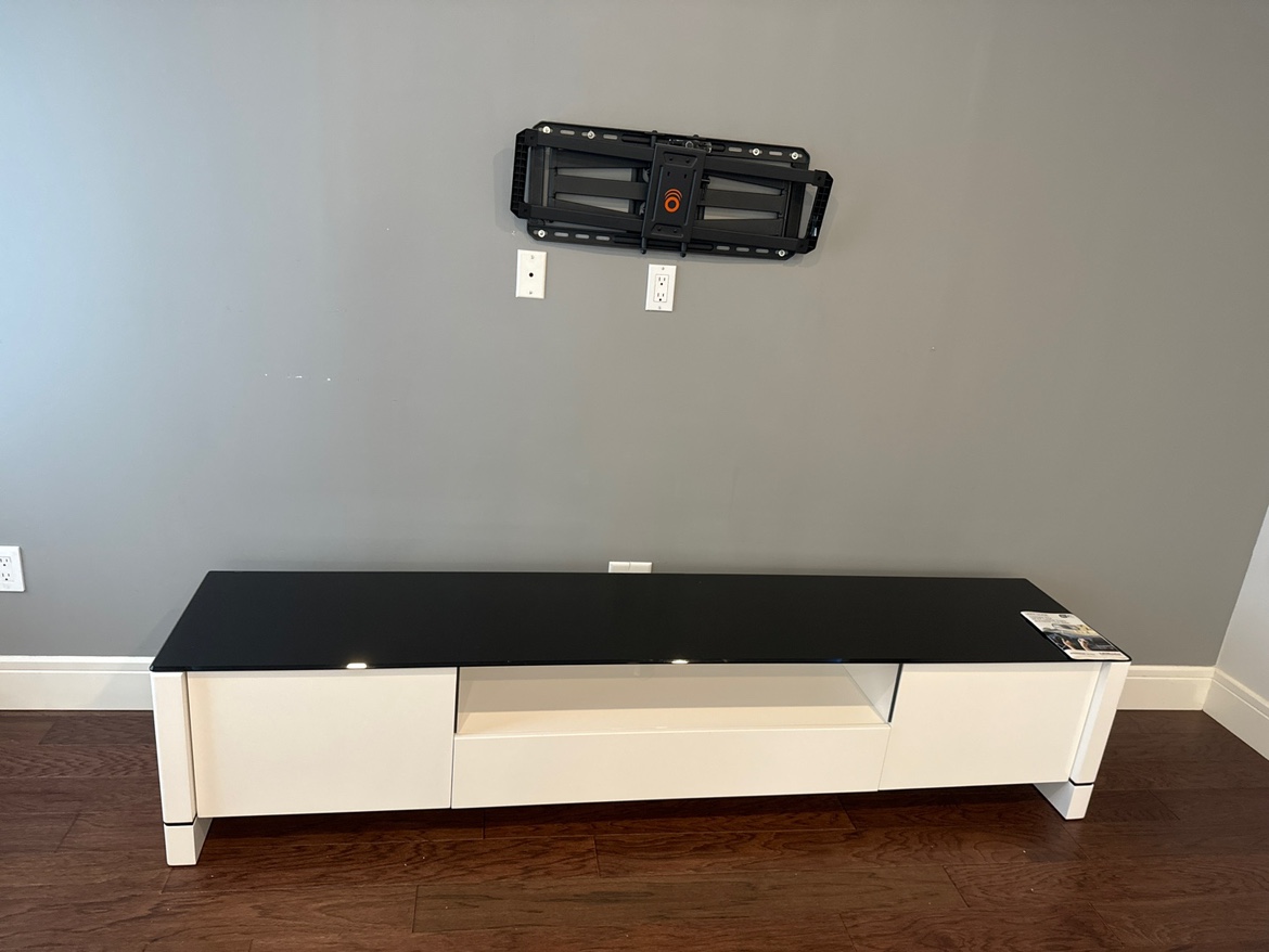 1 Buffet ,1 TV Stand - photo 2