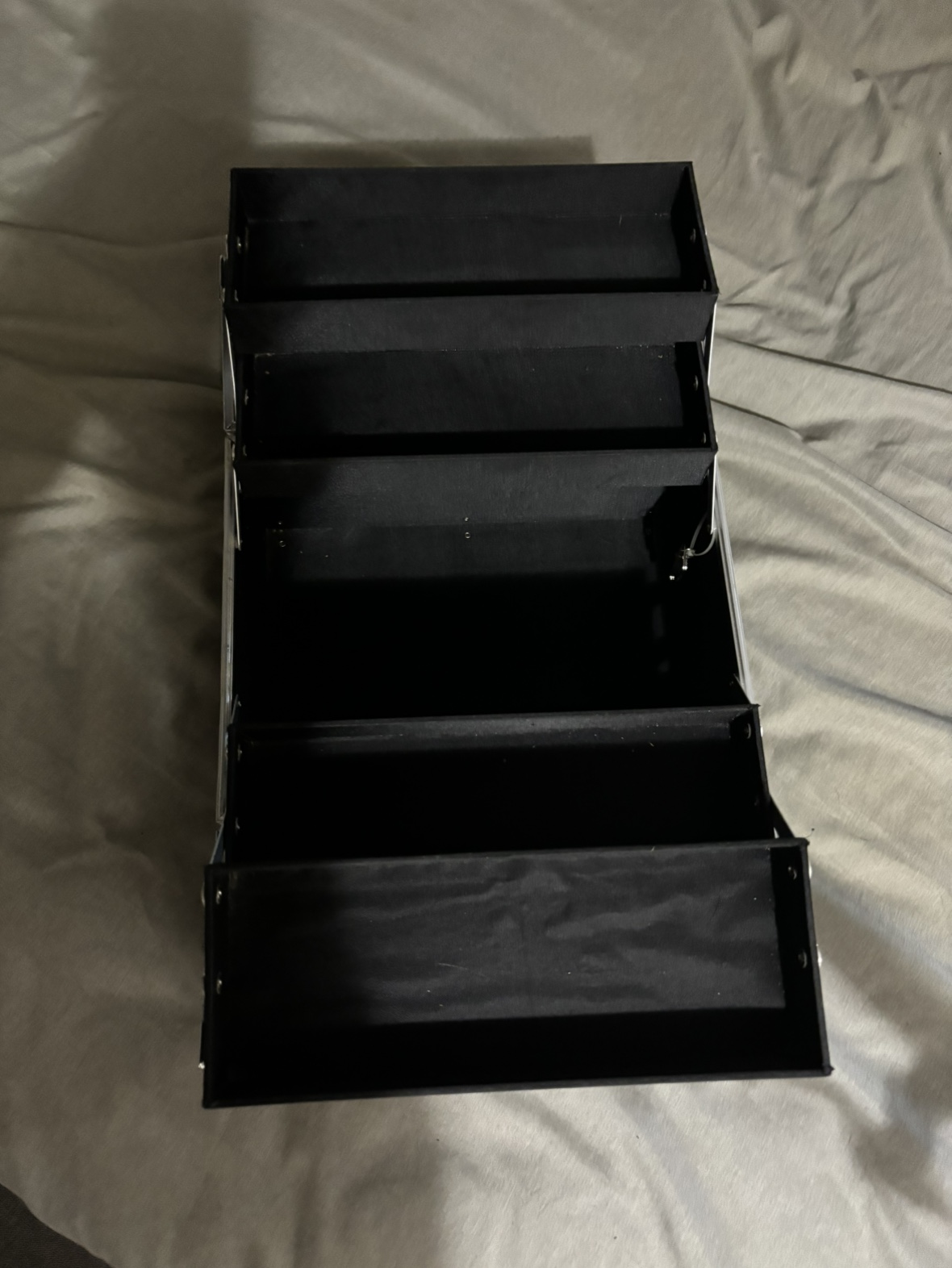 Makeup trunk - photo 3