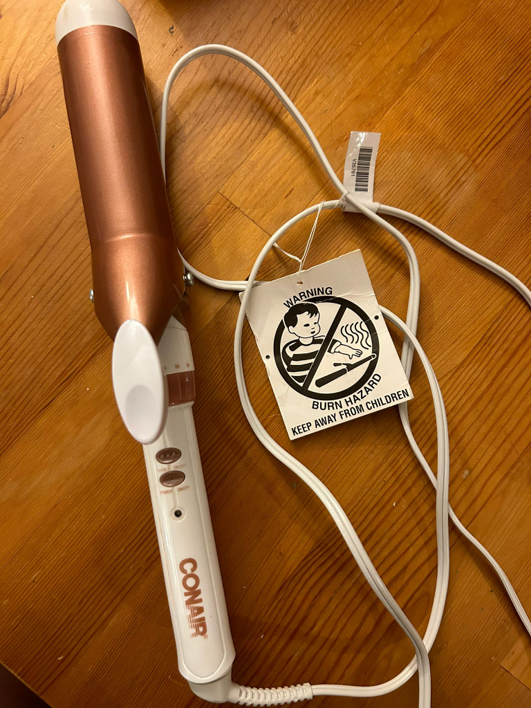 Hair Curler-Curling Iron Conair 1" 1/2 Barely Used image indicator(2)