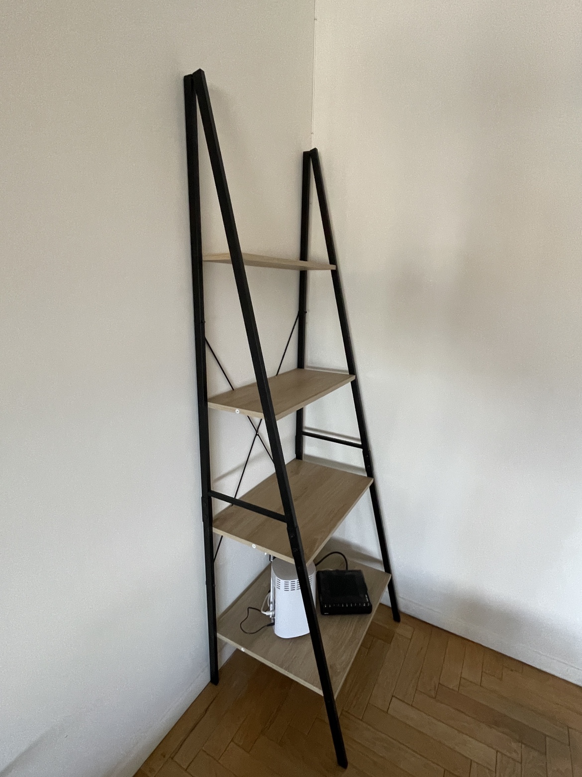 4 Tier Ladder Bookshelf - photo 2