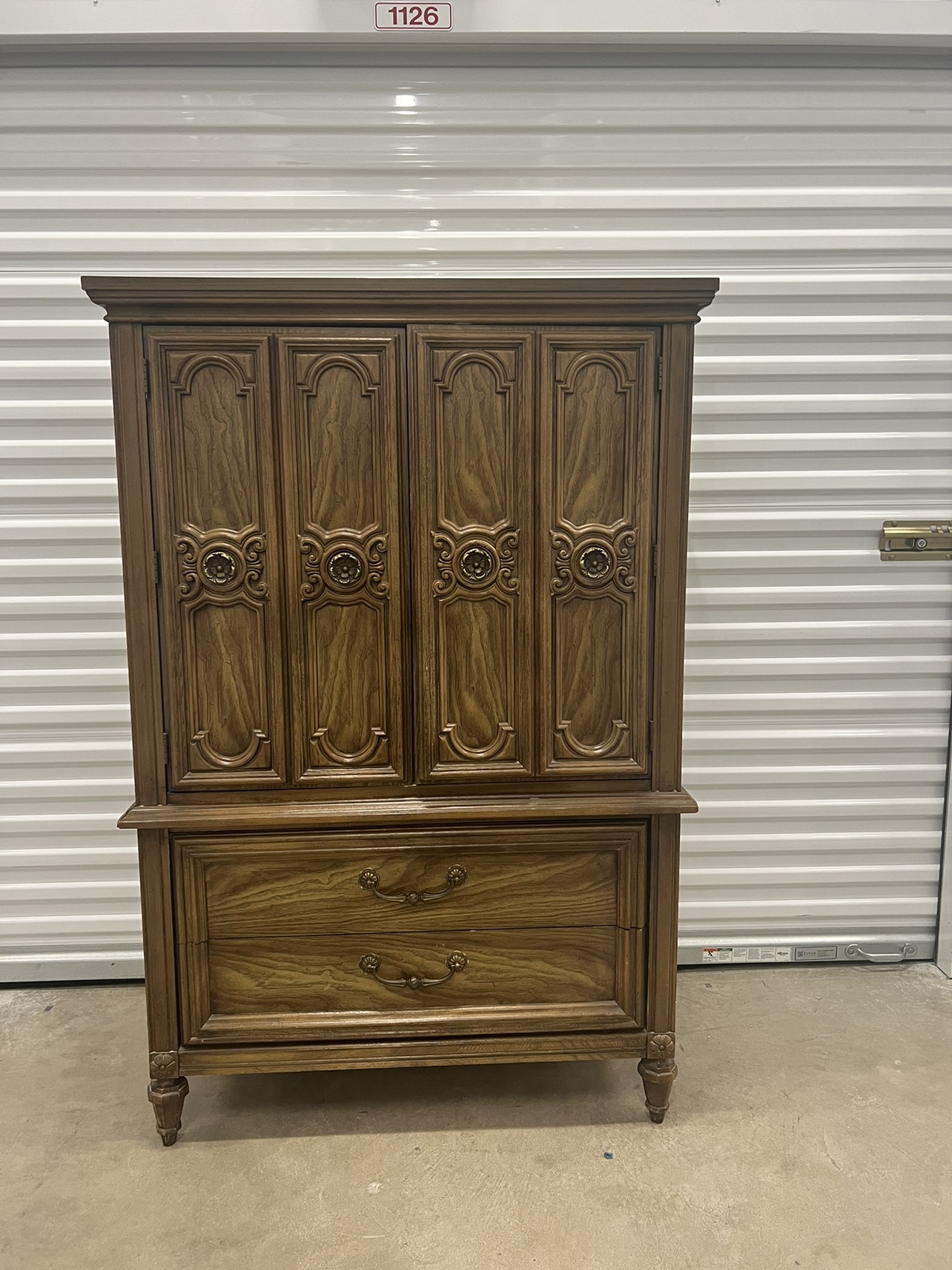 Armoire Wardrobe/Tallboy Dresser