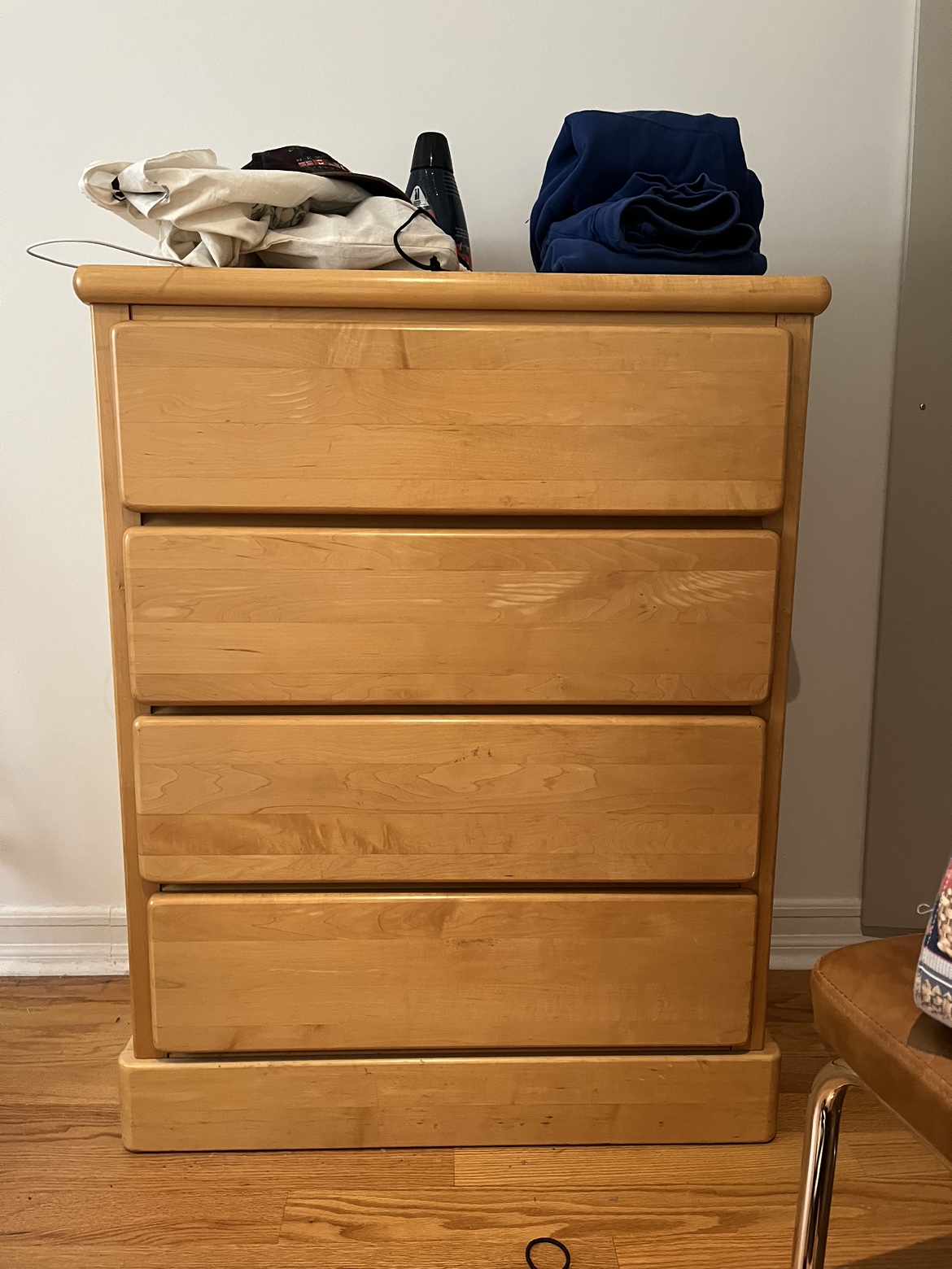 MCM dresser
