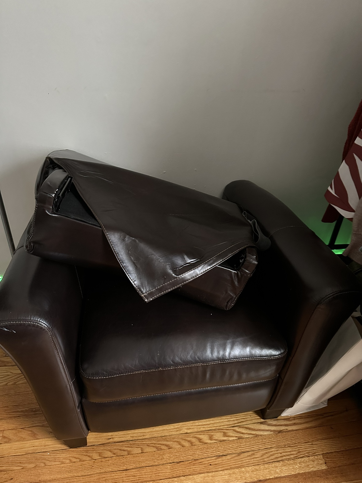 Recliner image indicator(5)