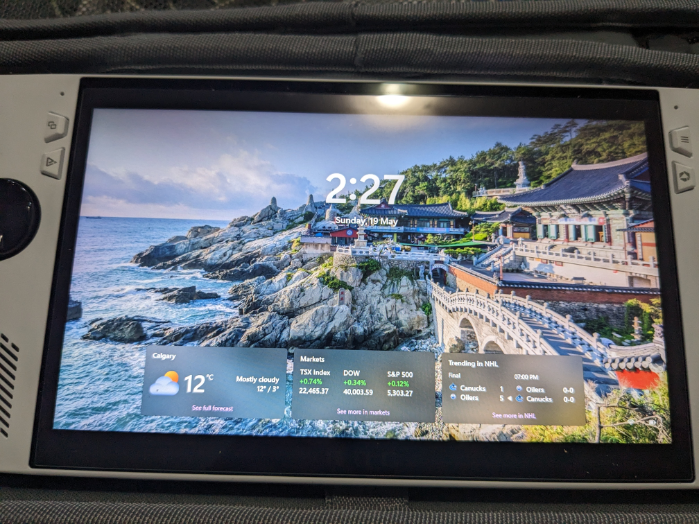 Asus rog ally - photo 2