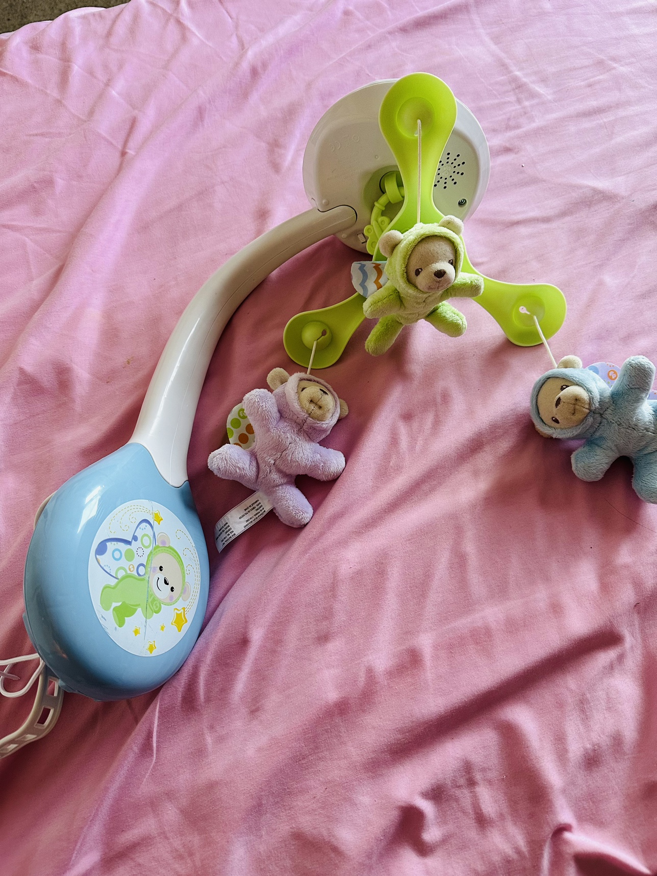 crib mobile - photo 2