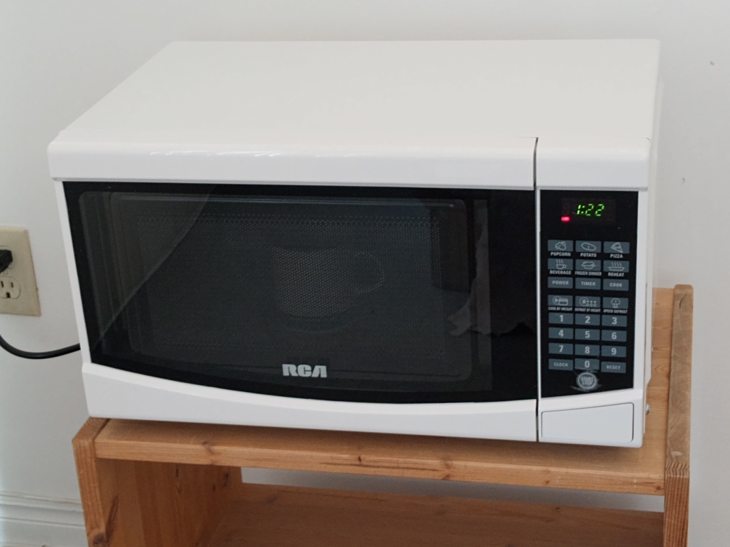 Like new microwave thumbnail