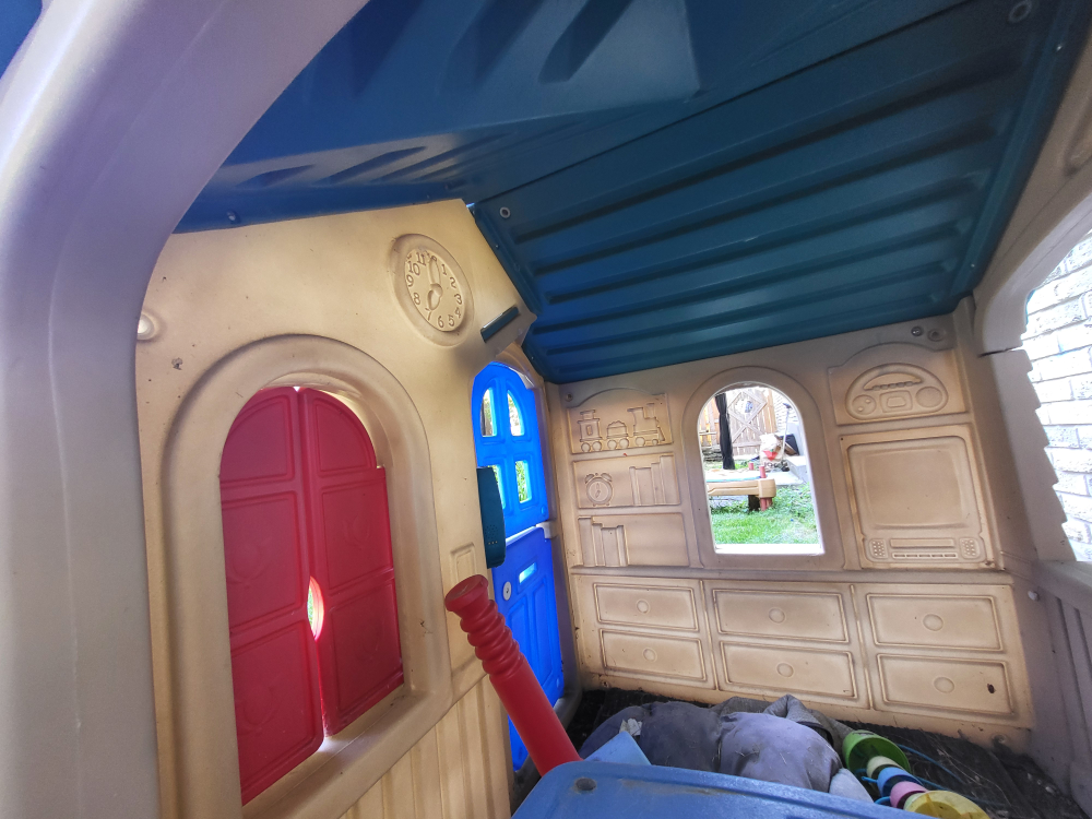 Little Tikes Outdoor Playhouse - photo 3