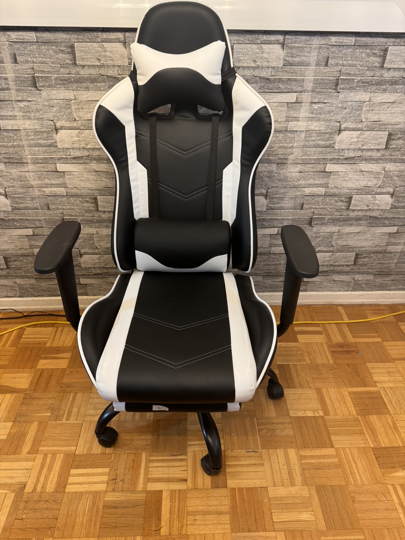 Gaming chair - photo 2