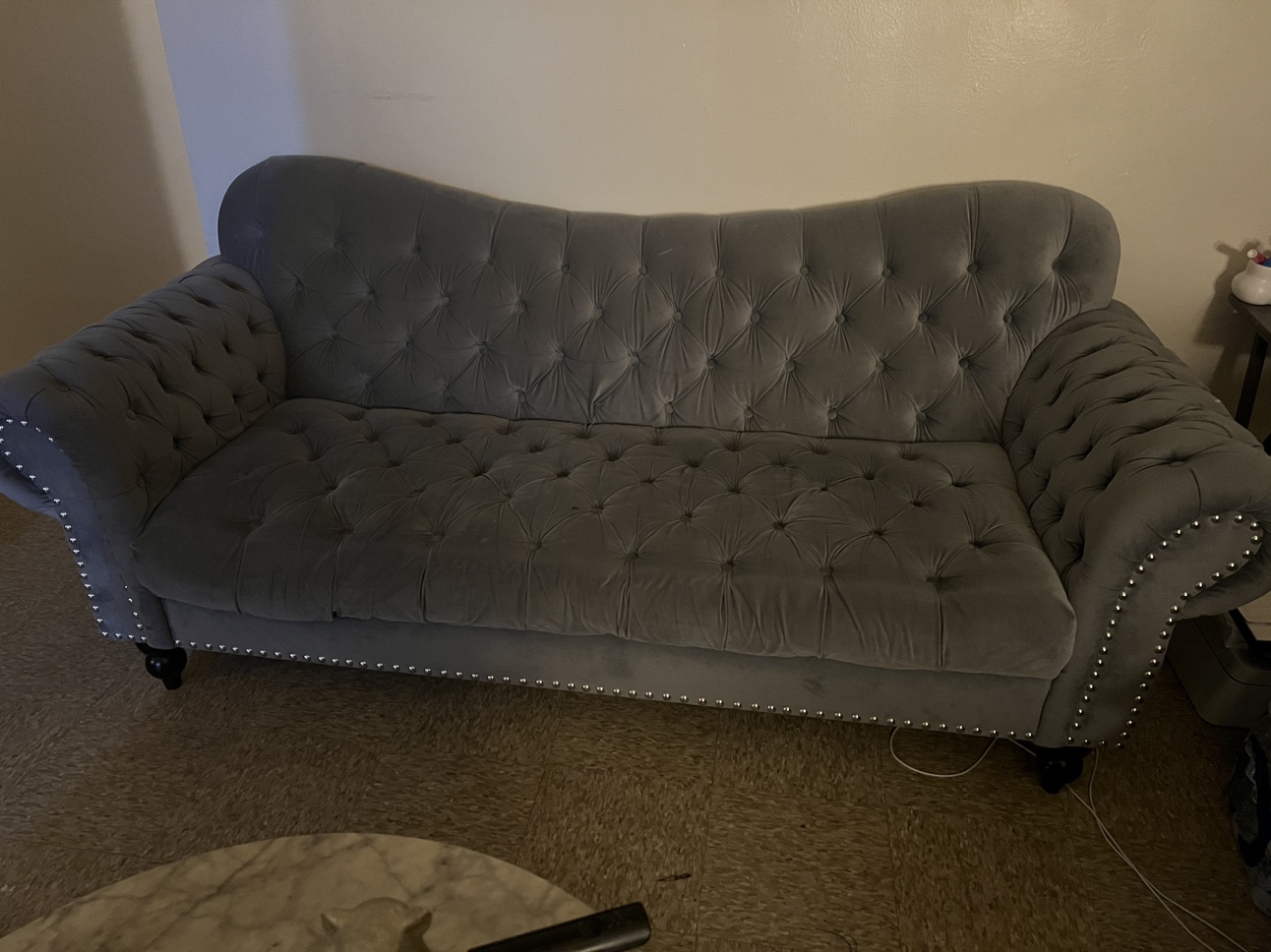 Couch - photo 2