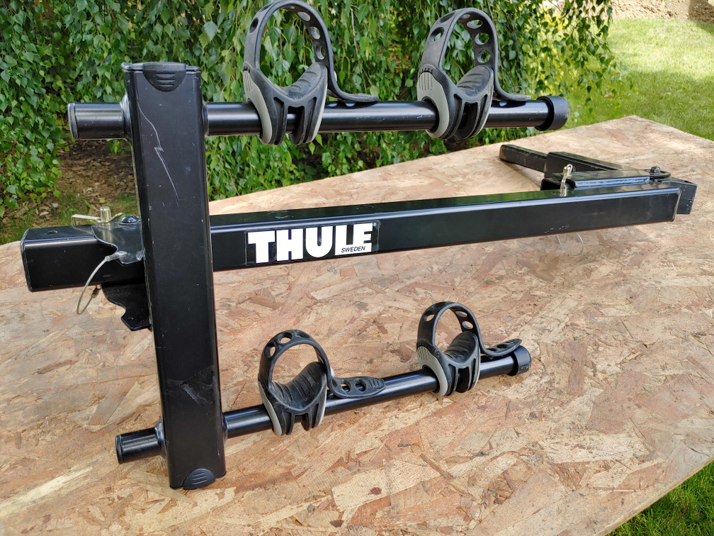 Thule hitch carrier