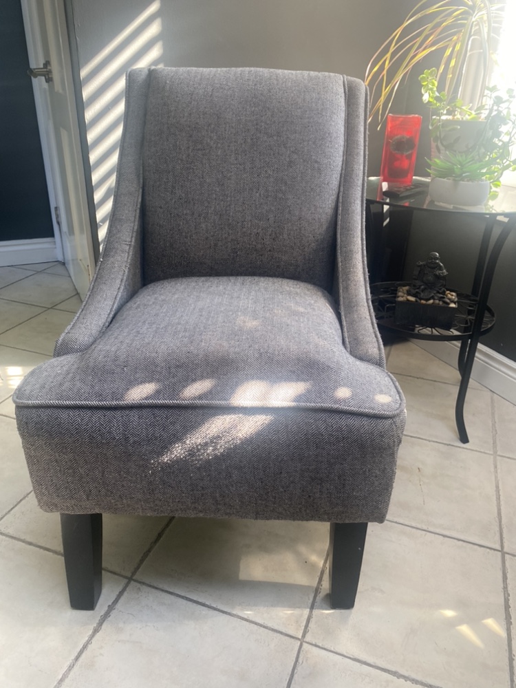 Side chair - upholstered - photo 3