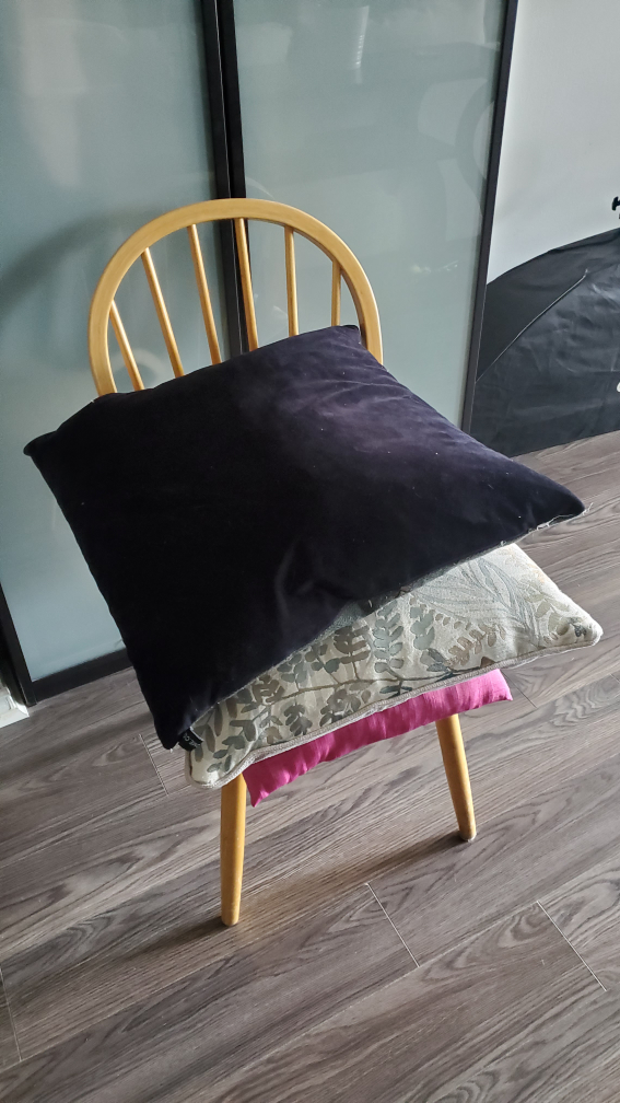 Free - chair & cushions - photo 2