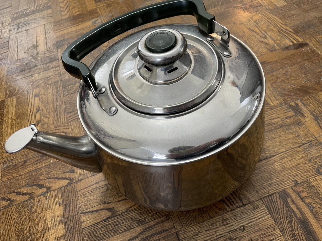 (Moving Sale) Large stainless steel kettle image indicator(2)