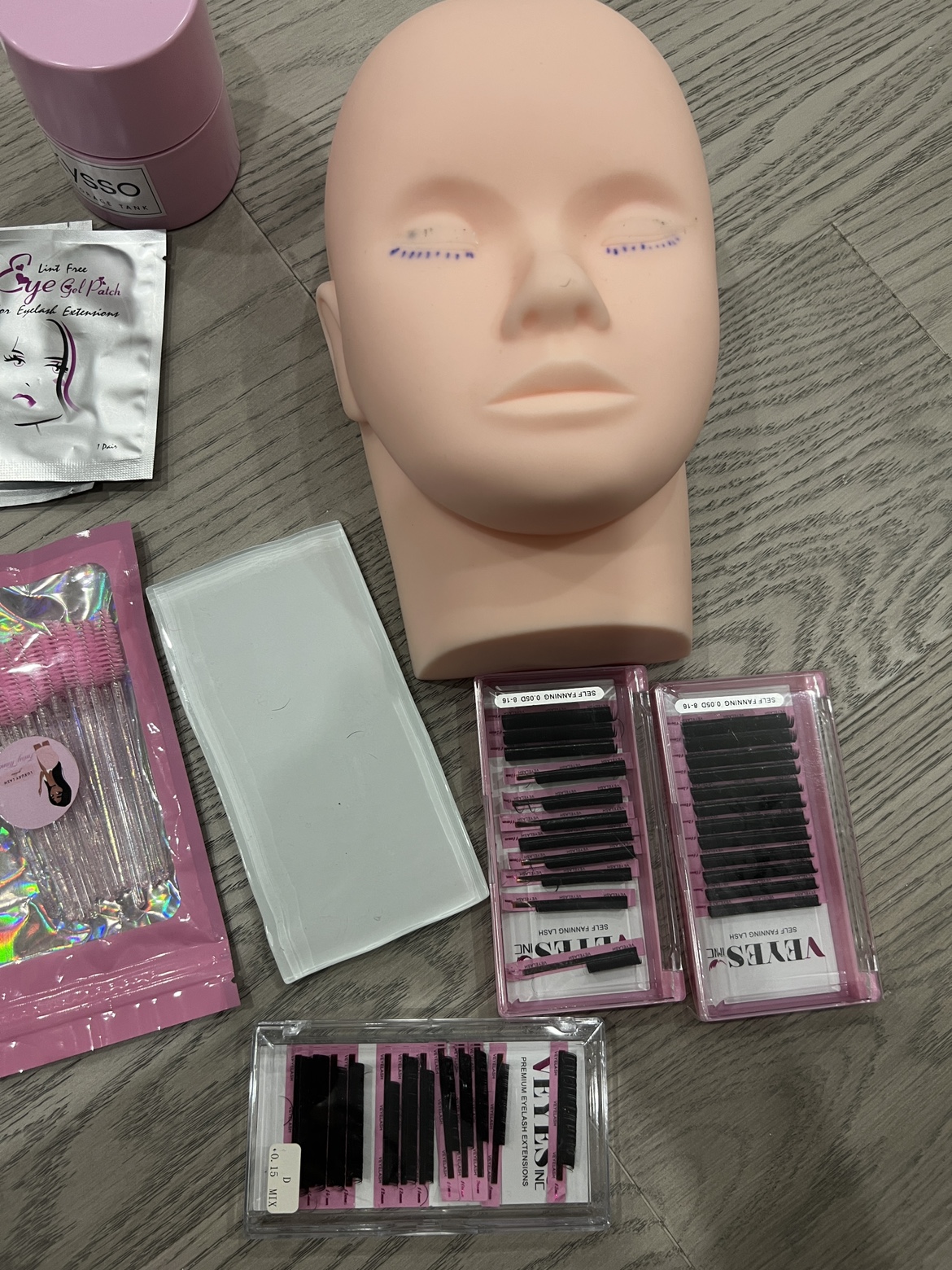 Lash tech beginner kit (everything to start) image indicator(2)