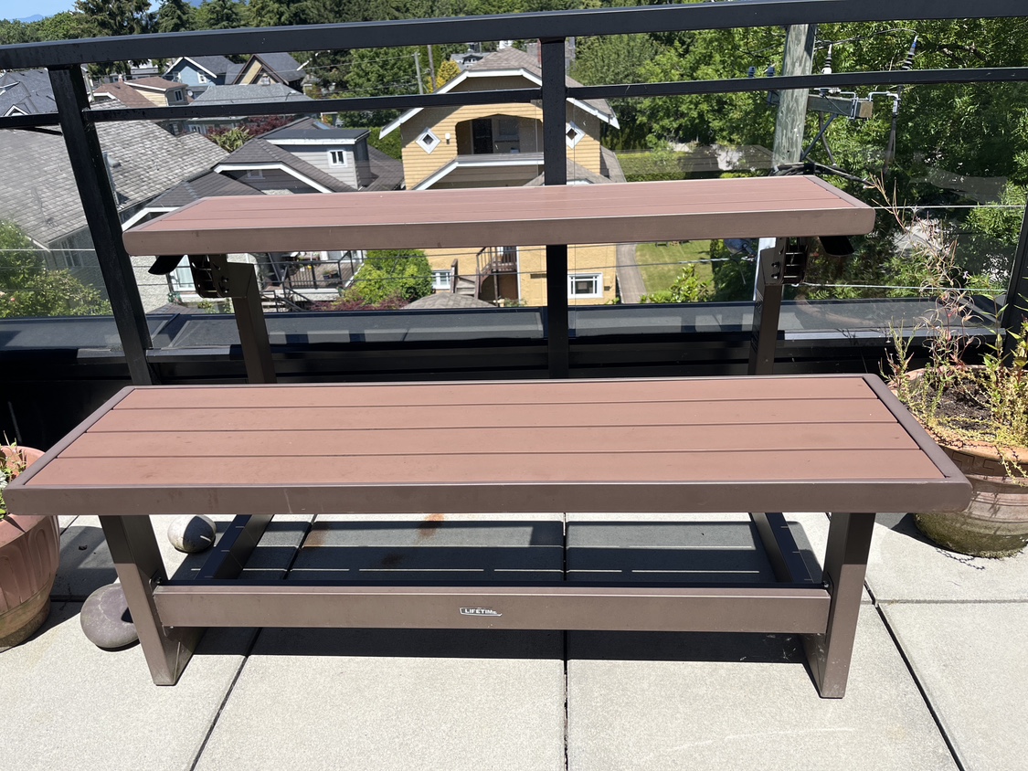 ⚽️moving sale. Table to bench
