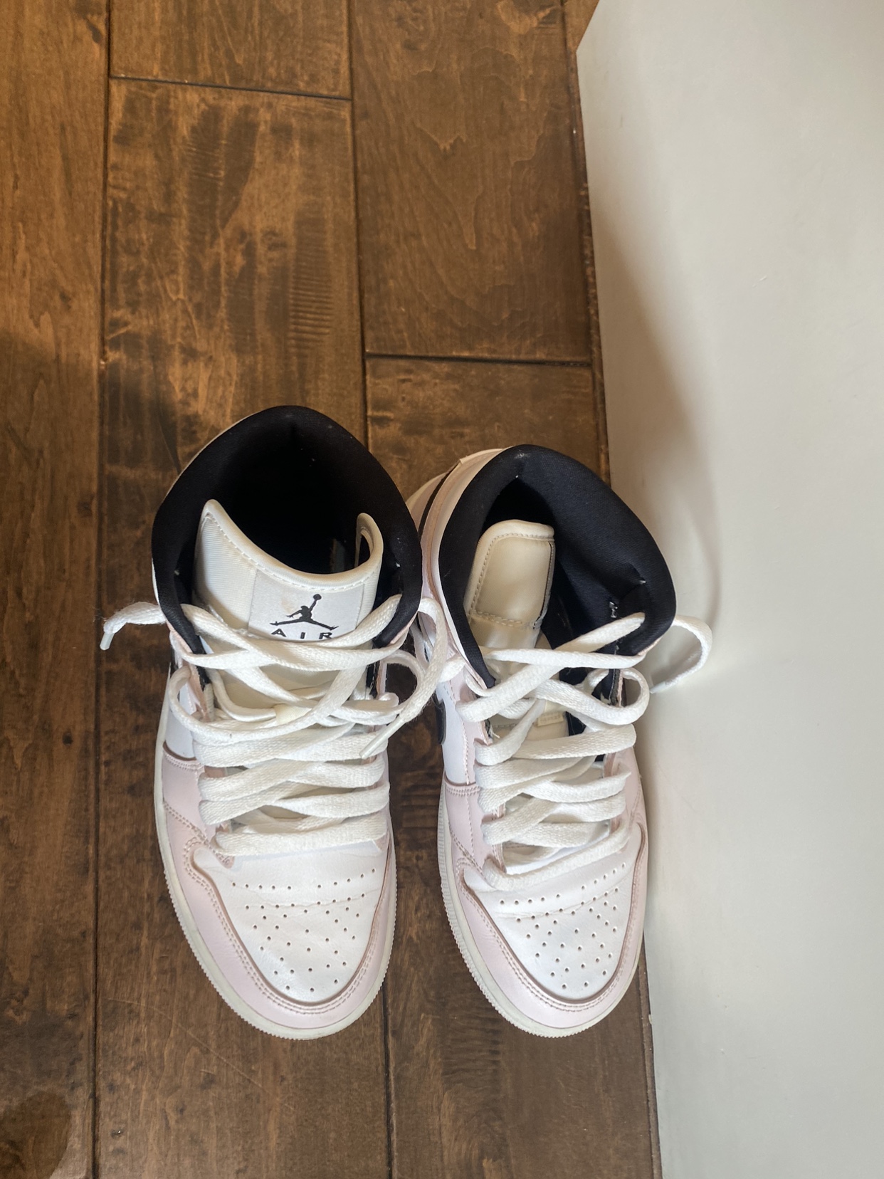 Air Jordan Mids 6.5 Women’s - photo 5