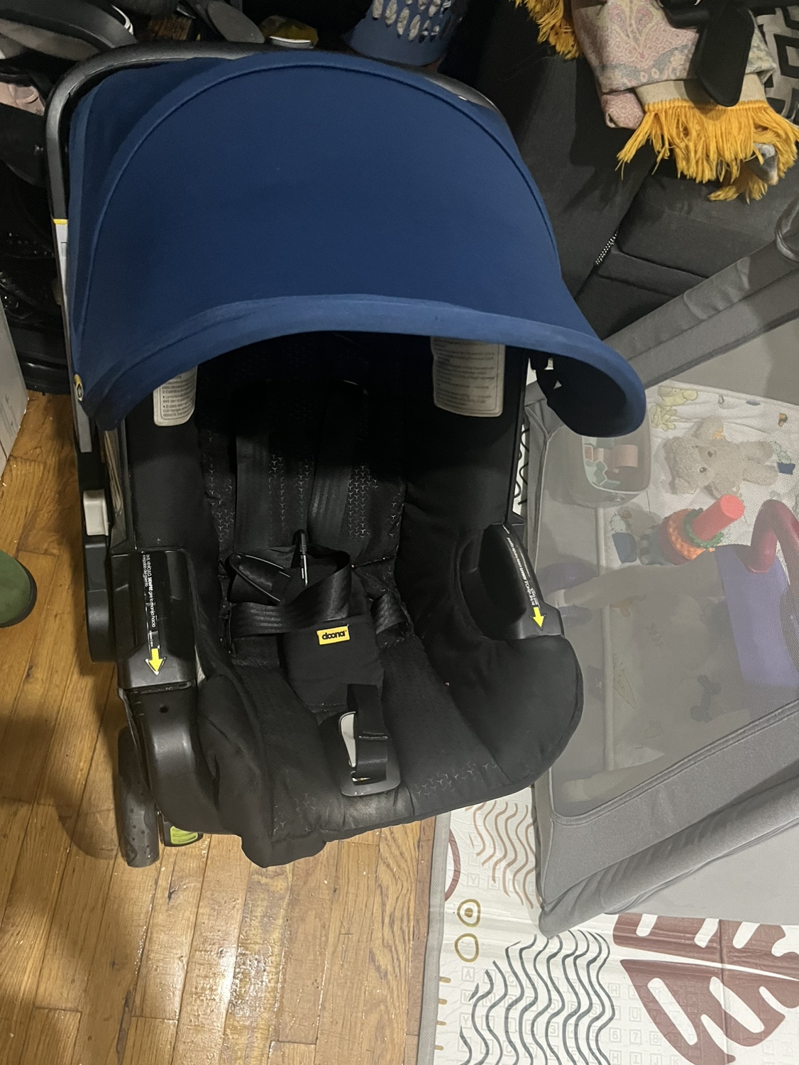 Used Donna infant stroller/ also a car seat - photo 4