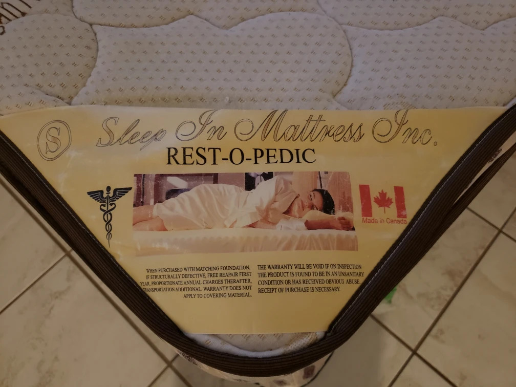 Double Mattress & Boxspring - MOVING SALE image indicator(3)