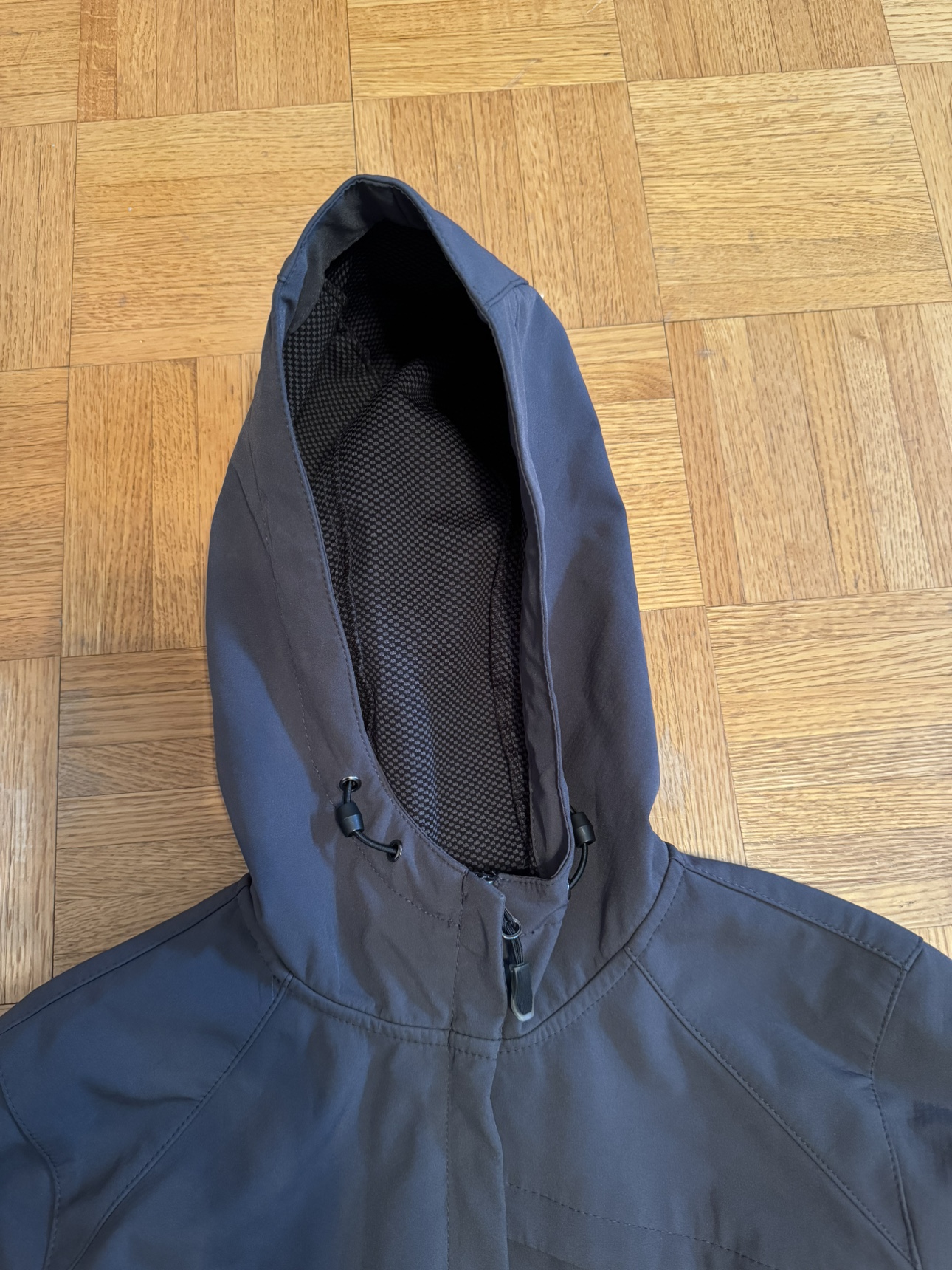 Women’s new balance jacket image indicator(3)